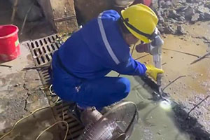 鞍山地下室伸缩缝堵漏施工视频